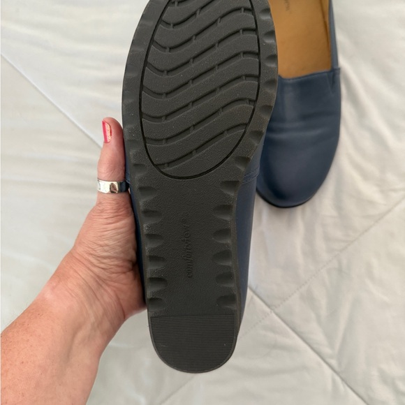 Comfortview Classic Navy Slip-Ons - Picture 2 of 5